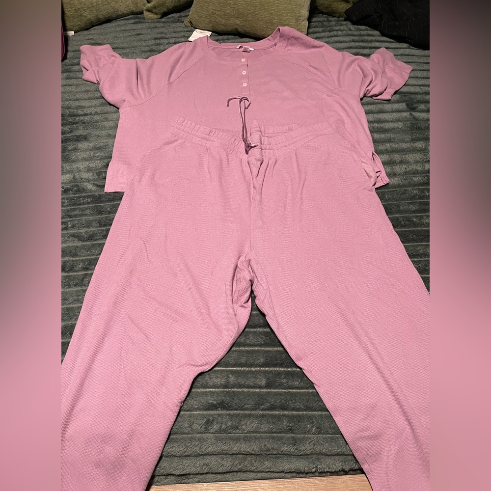 Victorias Secret waffle thermal sleep set